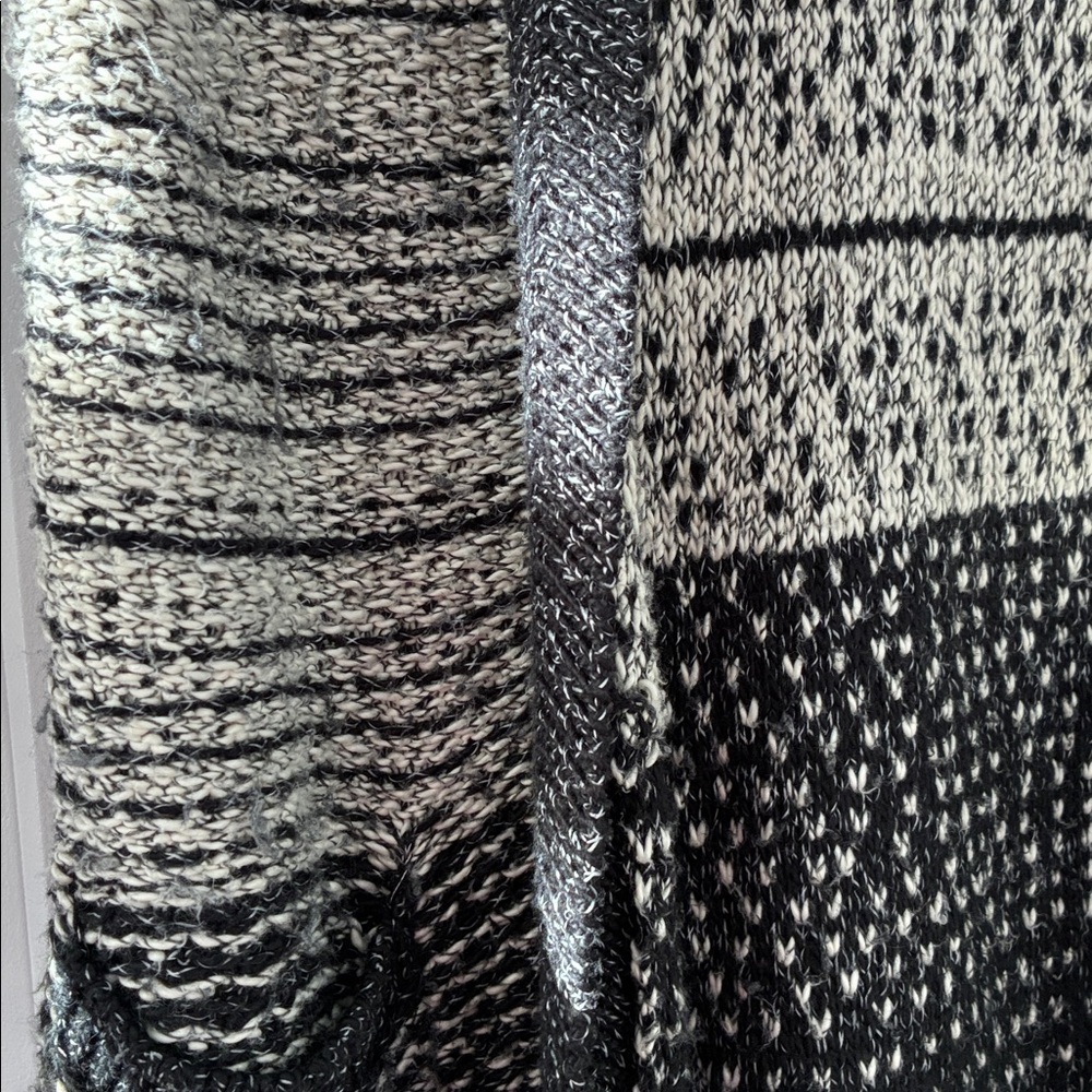 Roots Size L Longline Open Cardigan - Ombre Black/Gray/Cream - Picture 4 of 7